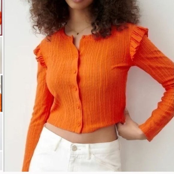 NWT Ruffled Cardigan. - Picture 2 of 9